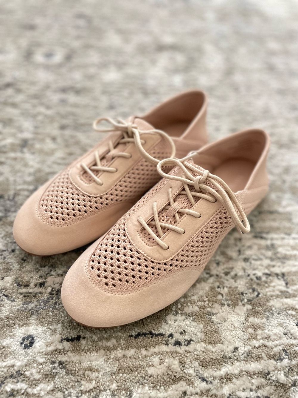 Vivaia Yara Mesh Sneakers Size 9 (40) Shell Tint